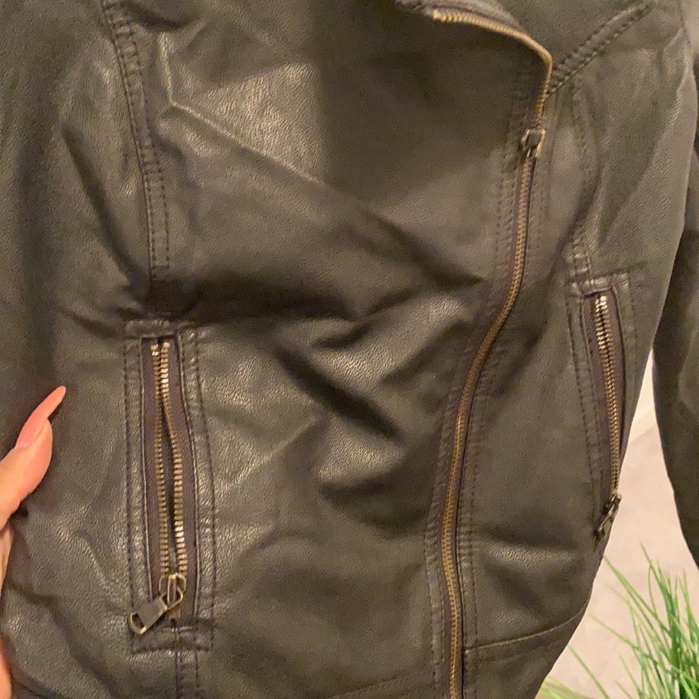 Old Navy - Picture 4 of 4